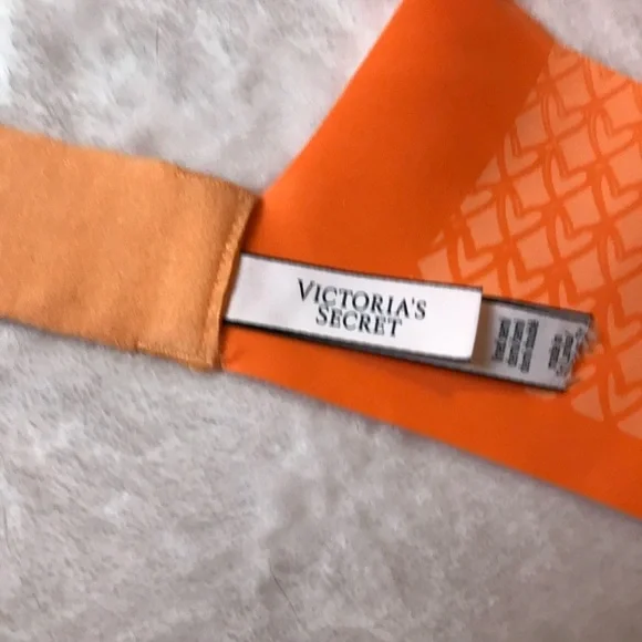 Victoria's Secret VS Orange 34D Love Heart Lightly Lined Demi Bra Underwire New - Picture 6 of 9